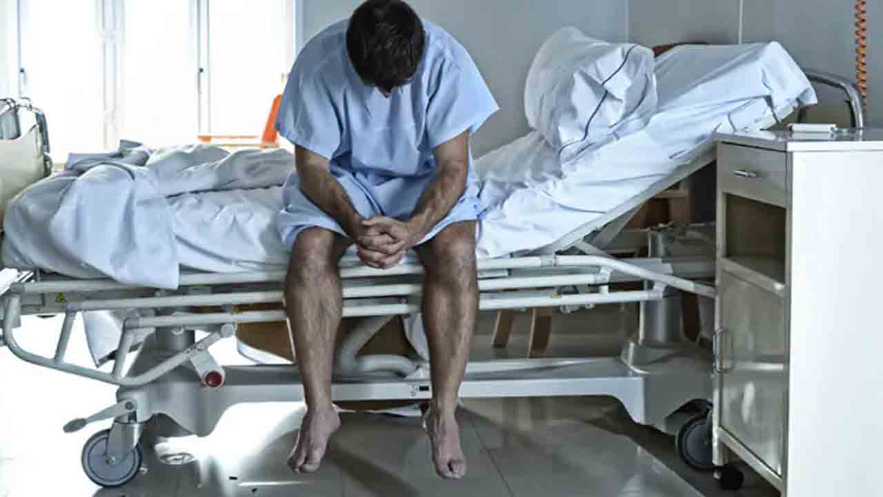 మెడికల్‌ సూసైడ్‌ కోసం స్విట్జర్లాండ్‌కు వ్యక్తి ప్లాన్‌… ఆపేందుకు కోర్టును ఆశ్రయించిన ఫ్రెండ్‌