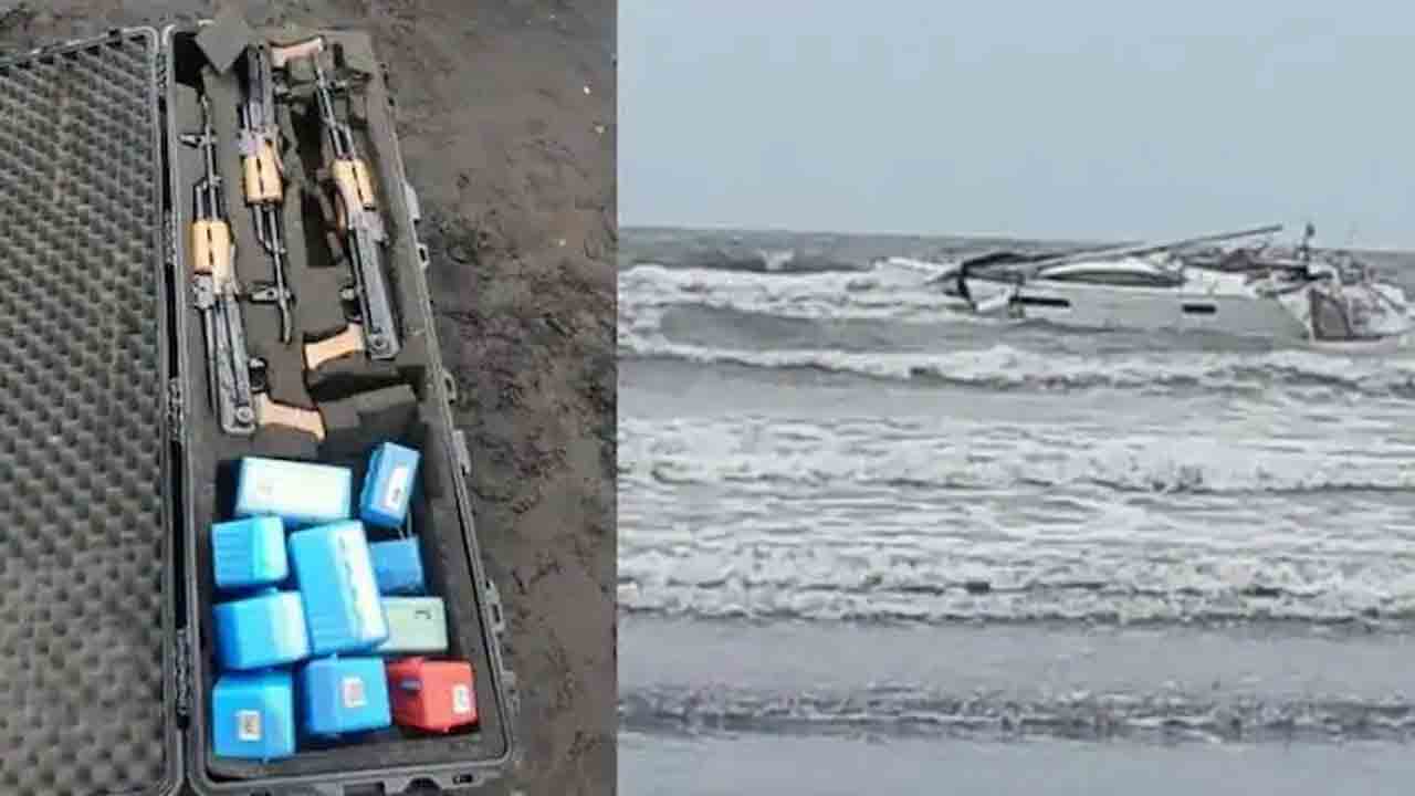 పడవలో ఏకే47 రైఫిళ్లు స్వాధీనం..! మహారాష్ట్రలో కలకలం..