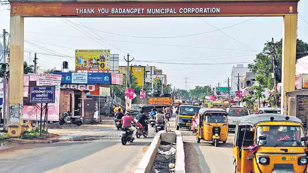 బడంగ్‌పేట రోడ్లకు మహర్దశ