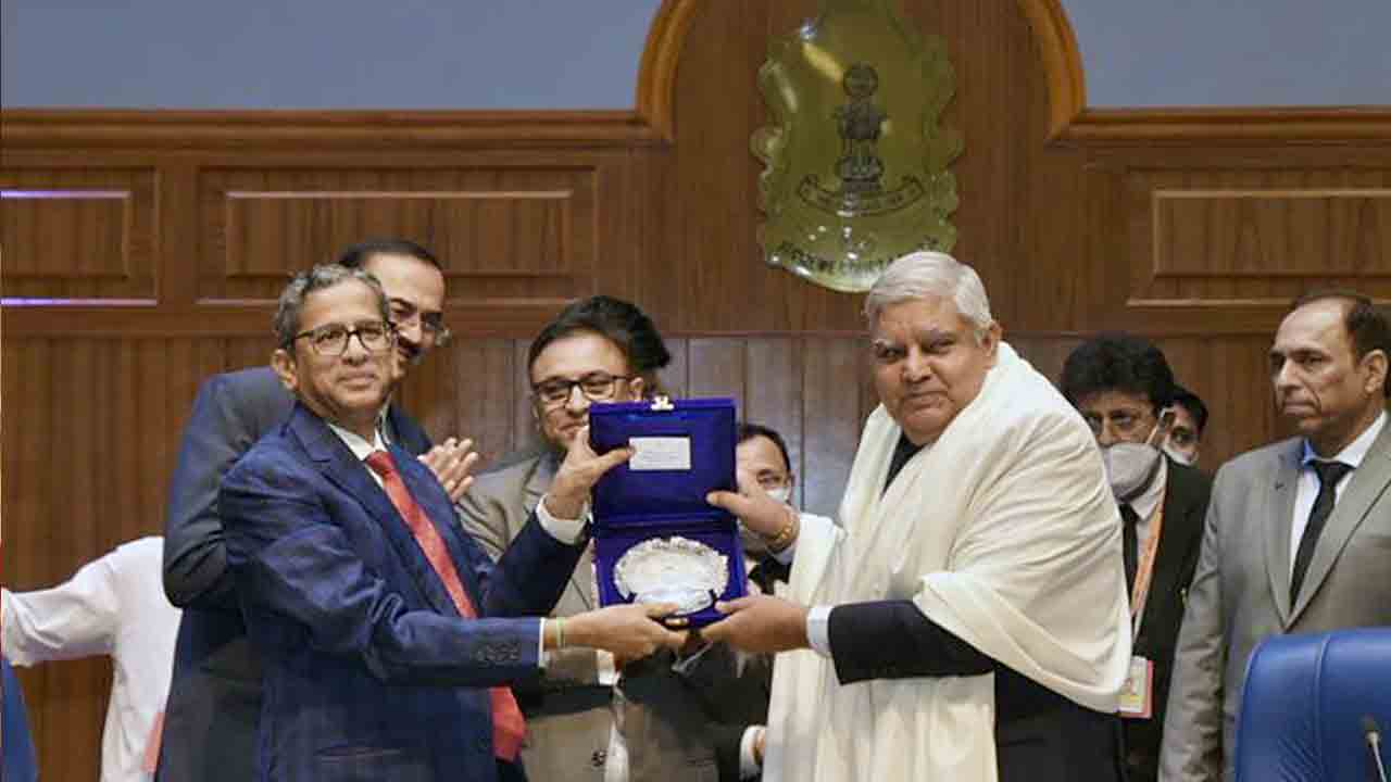 పార్లమెంట్‌లో తగ్గిన న్యాయవాదుల సంఖ్య: సీజేఐ