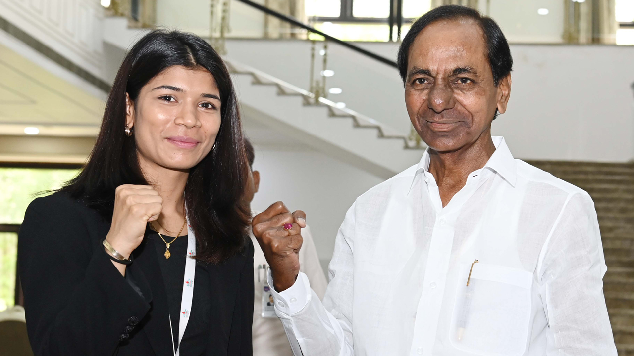 నిఖత్‌ జరీన్‌కు సీఎం కేసీఆర్‌ ఫోన్‌