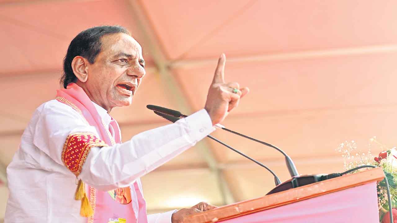 మన బాయికాడ మీటర్‌ పెట్టొద్దంటే.. బీజేపీకి మీటర్‌ పెట్టాలె