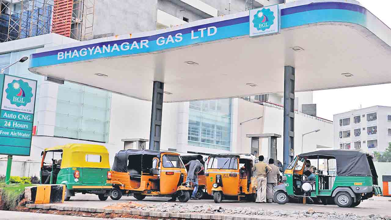 సీఎన్జీ ధర పెరిగిన దడ