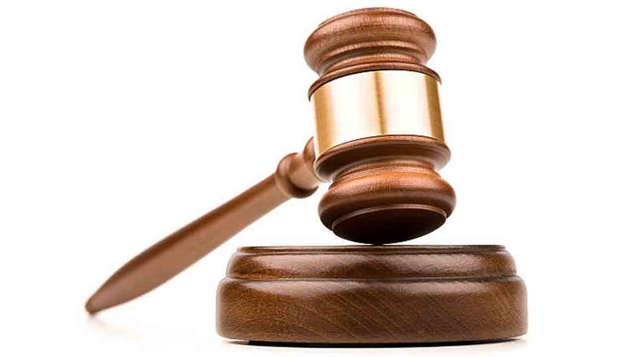 Delivery Man harassment: డెలివరీ ఏజెంట్‌ లైంగిక వేధింపులు.. 50 లక్షలు పరిహారం కోరిన మహిళ