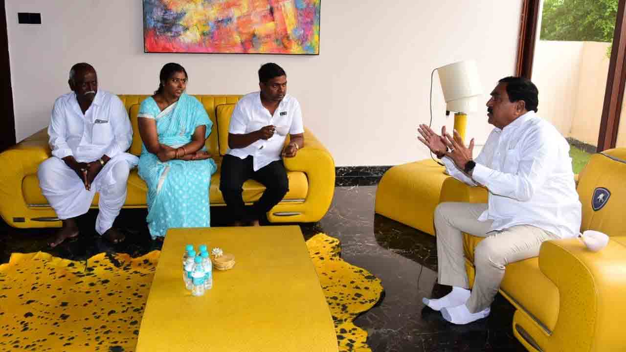 జీవన్‌రెడ్డికి మంత్రి ఎర్రబెల్లి పరామర్శ