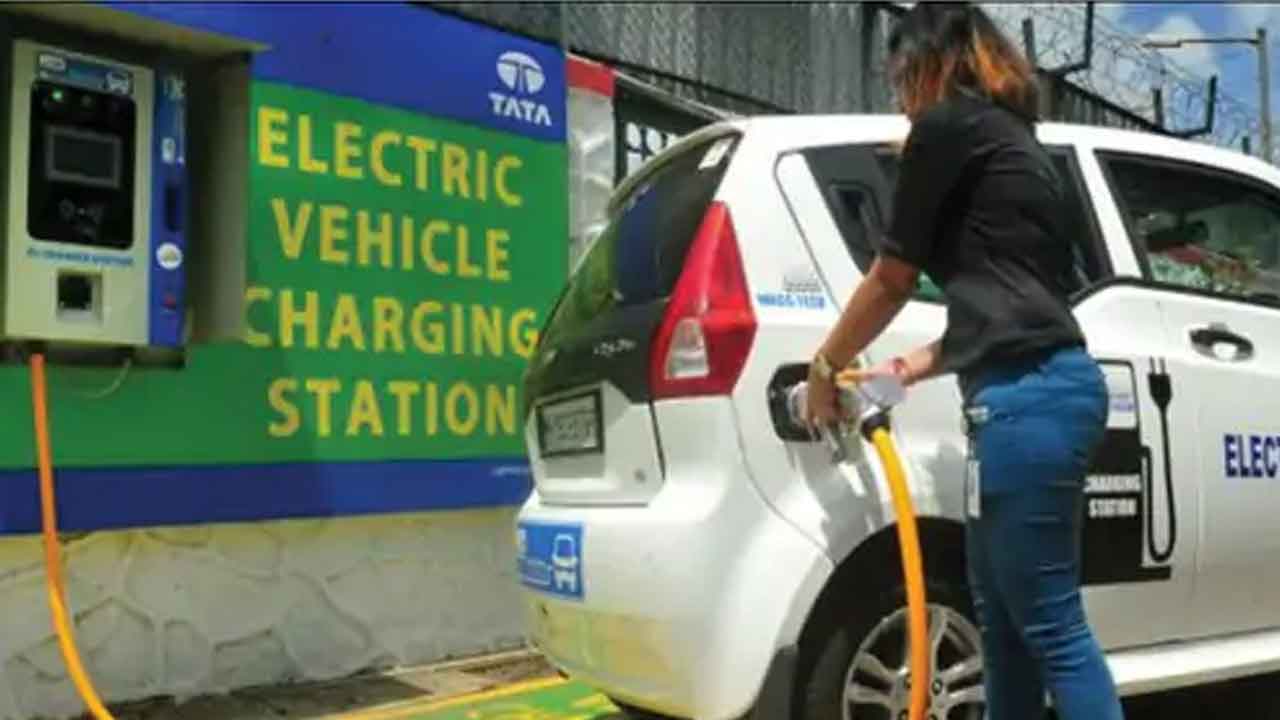 ఆ `కార్ల‌` బ్యాట‌రీ ఆరు రెట్లు ప‌వ‌ర్‌ఫుల్‌.. ఎప్పుడొస్తుందో తెలుసా?!