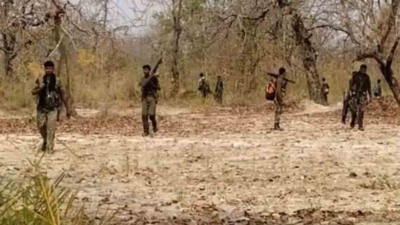 సుక్మా జిల్లాలో ఎన్‌కౌంటర్‌.. మాడ్‌ డివిజన్‌ కమిటీ కమాండ్‌ మృతి