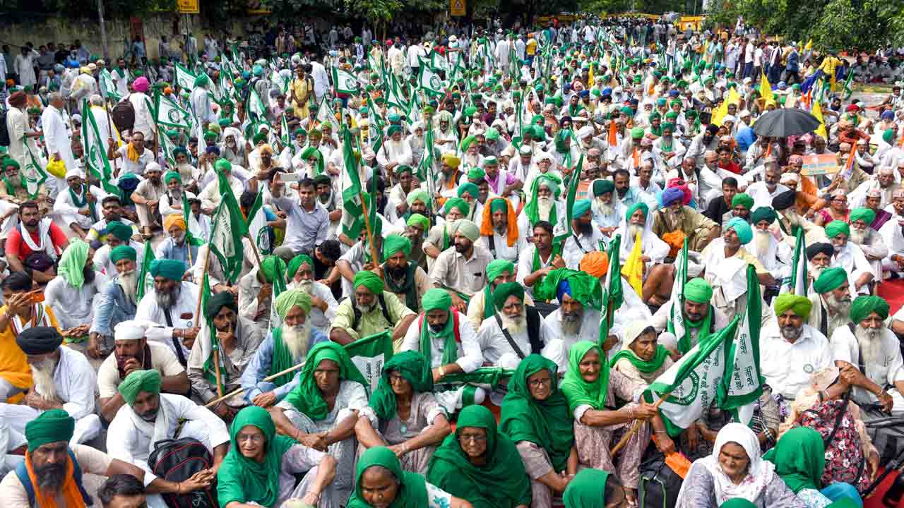 ఢిల్లీ గడ్డపై రైతు గర్జన