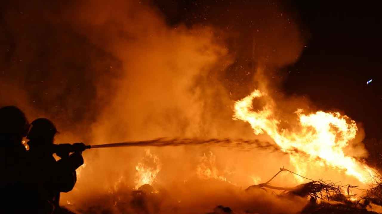 రాజేంద్రనగర్‌ చింతల్‌మెట్‌లో భారీ అగ్ని ప్రమాదం..