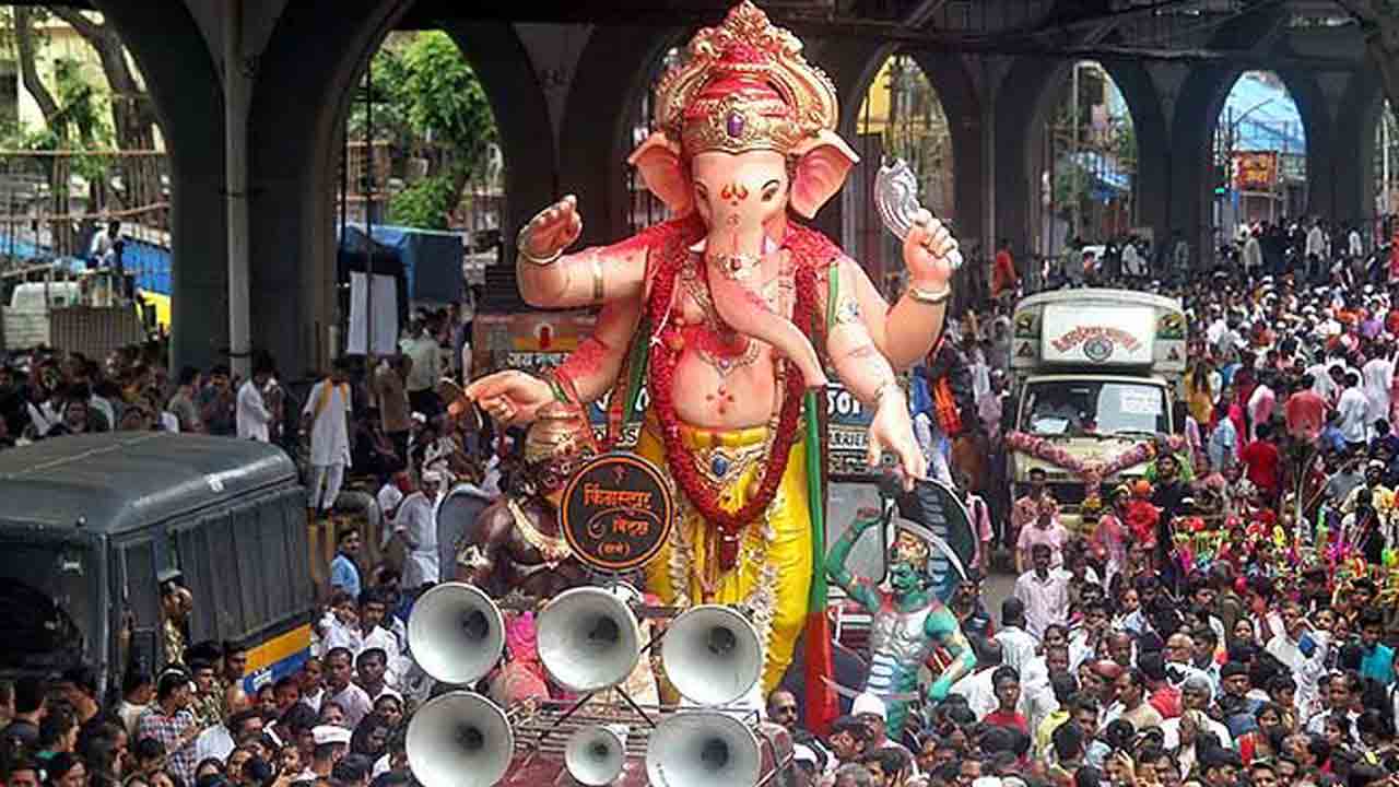 గణేశ్‌ ఉత్సవాలపై ధరల పిడుగు