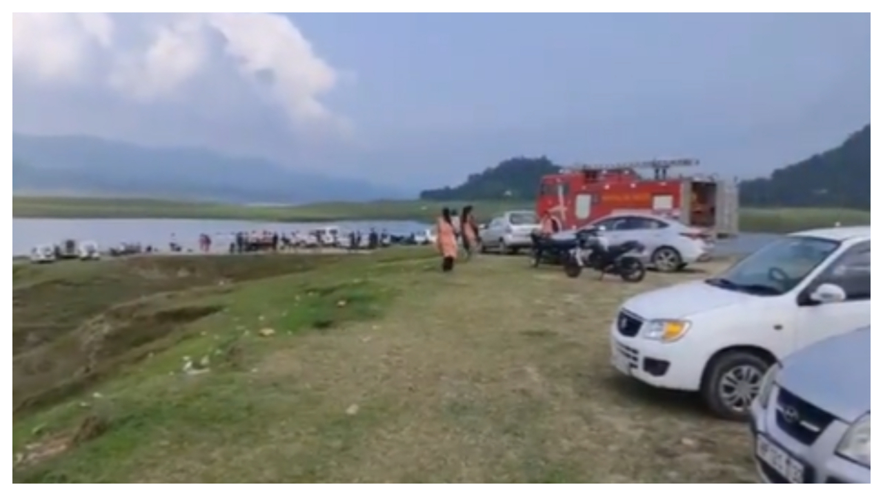 సరస్సులో స్నానానికి వెళ్లి.. ఏడుగురు యువకుల దుర్మరణం