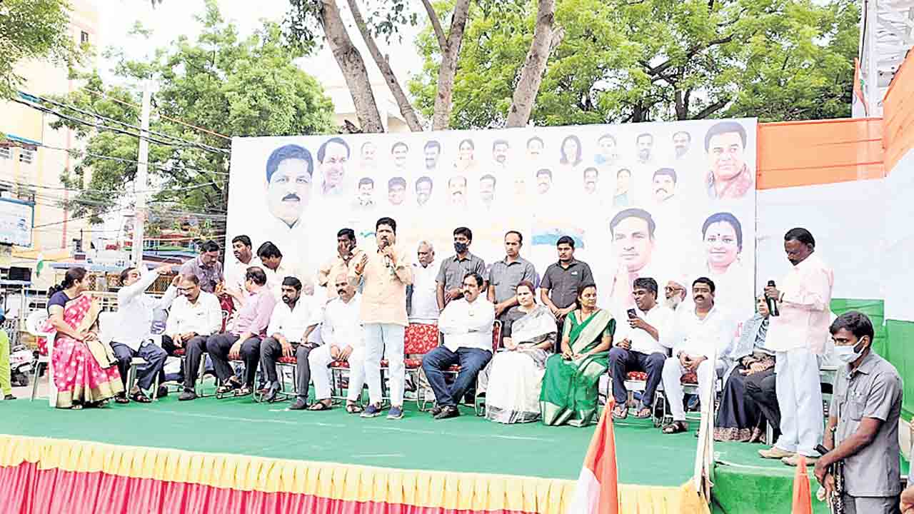 ప్రతి ఇంటిపై.. మువ్వన్నెల జెండా రెపరెపలాడాలి