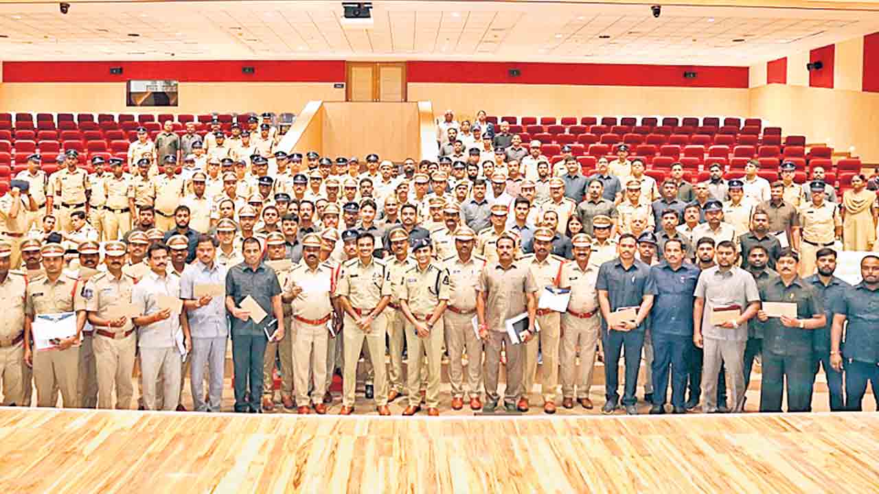 ప్రజా సేవలకు గుర్తింపు