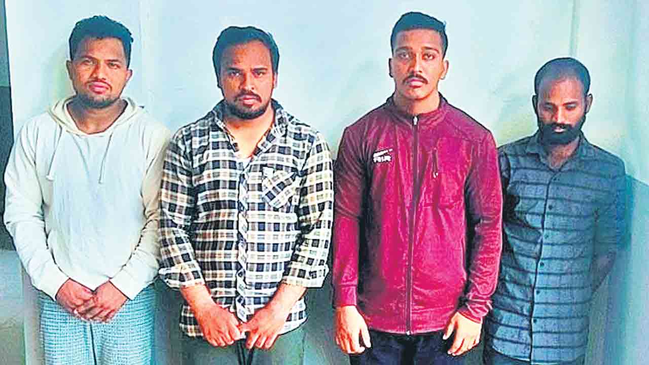 సింథటిక్‌ డ్రగ్స్‌ ముఠా అరెస్టు