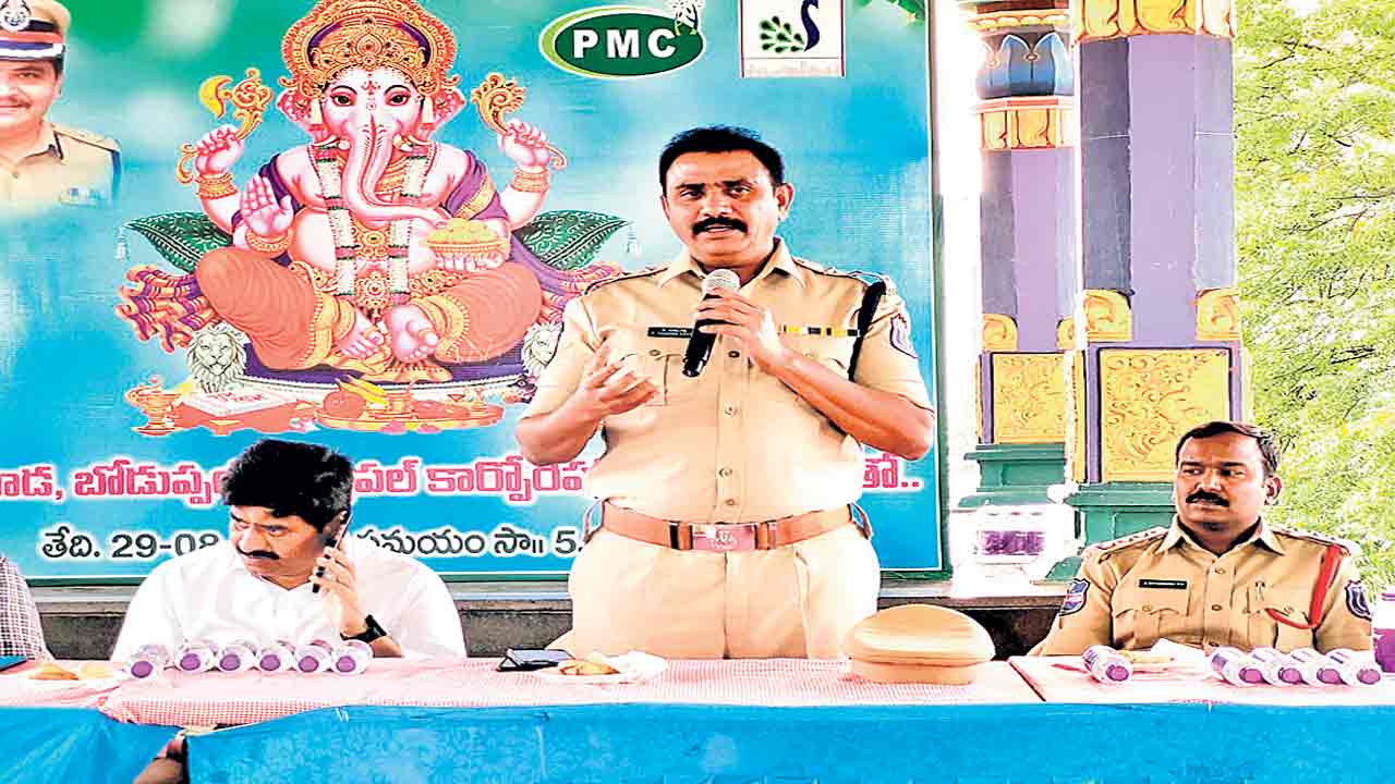 గణేశ్‌ ఉత్సవాలను ప్రశాంతంగా జరుపుకోవాలి