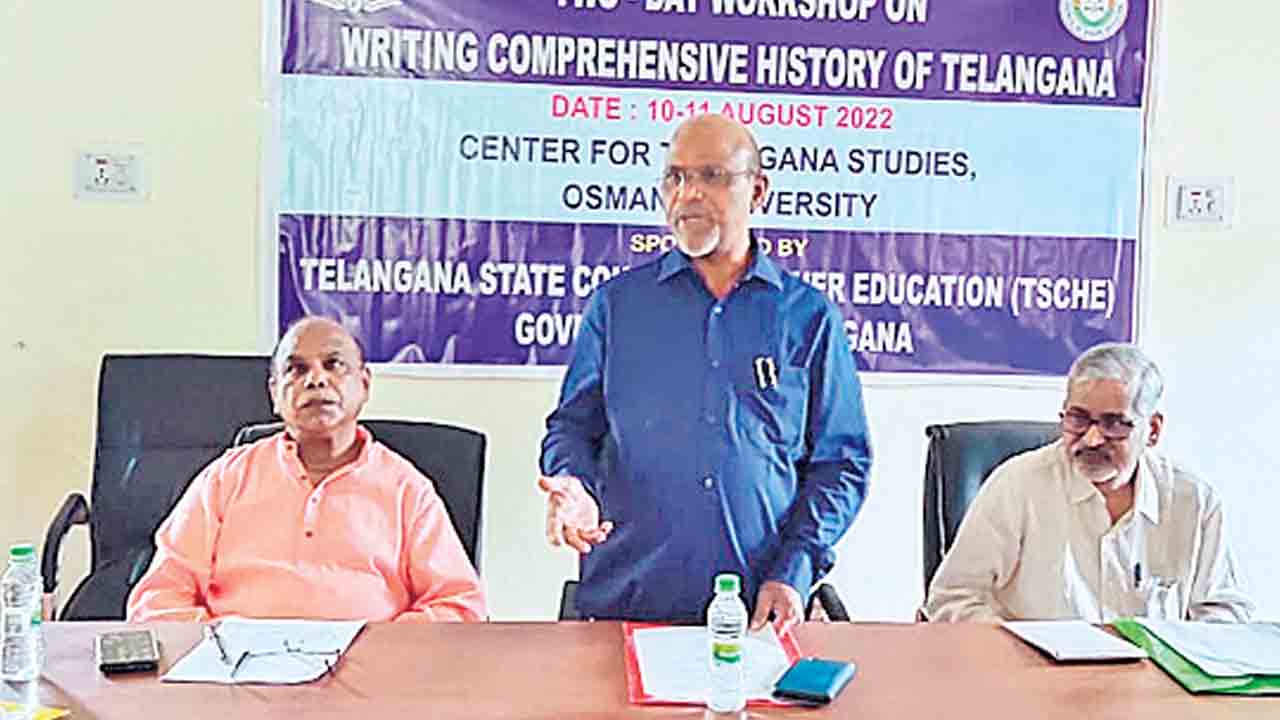 తెలంగాణ చరిత్రను కంఠస్థం చేయాలి