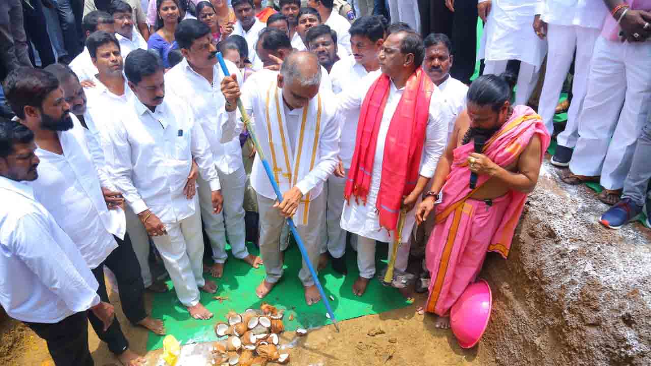 ఎయిమ్స్‌ పరువు తీస్తున్నరు.. కేంద్రంపై మంత్రి హరీశ్‌రావు ఫైర్‌