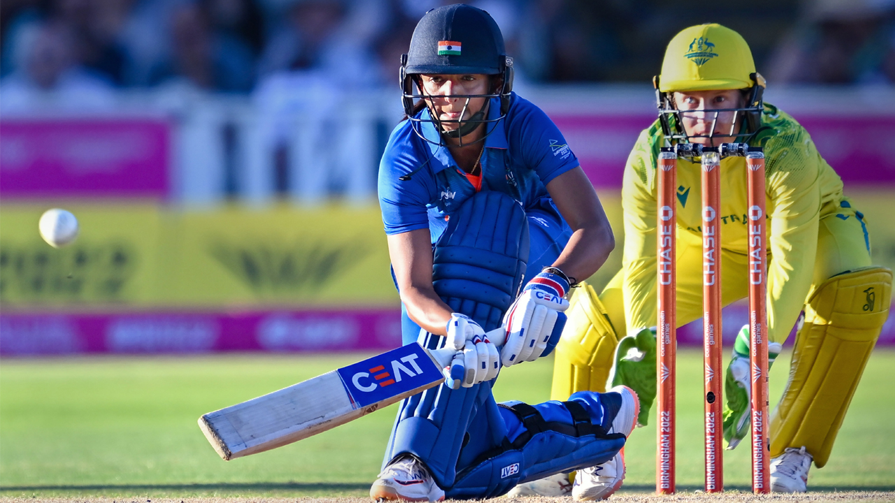 రజతంతో సరి