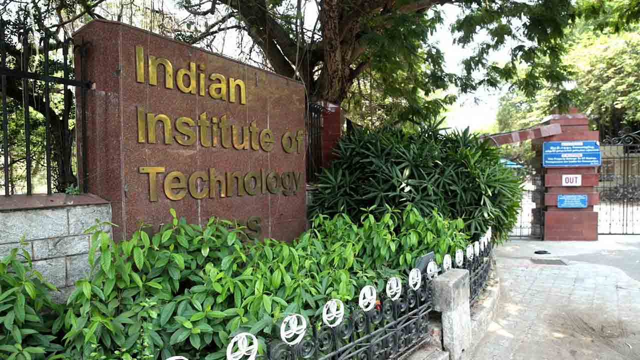 ఐఐటీల్లో 4596 టీచింగ్‌ పోస్టులు ఖాళీ.. ప్రకటించిన కేంద్రం