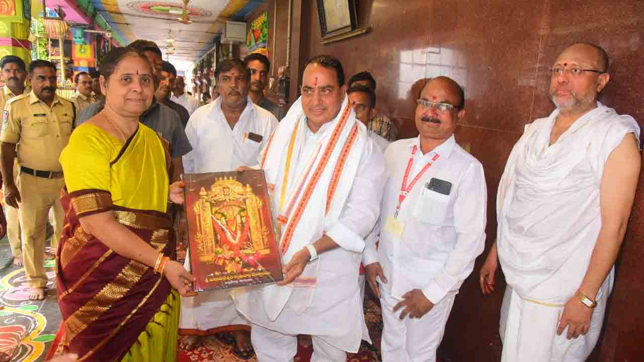 బెజవాడ దుర్గమ్మను దర్శించుకున్న మంత్రి ఇంద్రక‌ర‌ణ్ రెడ్డి