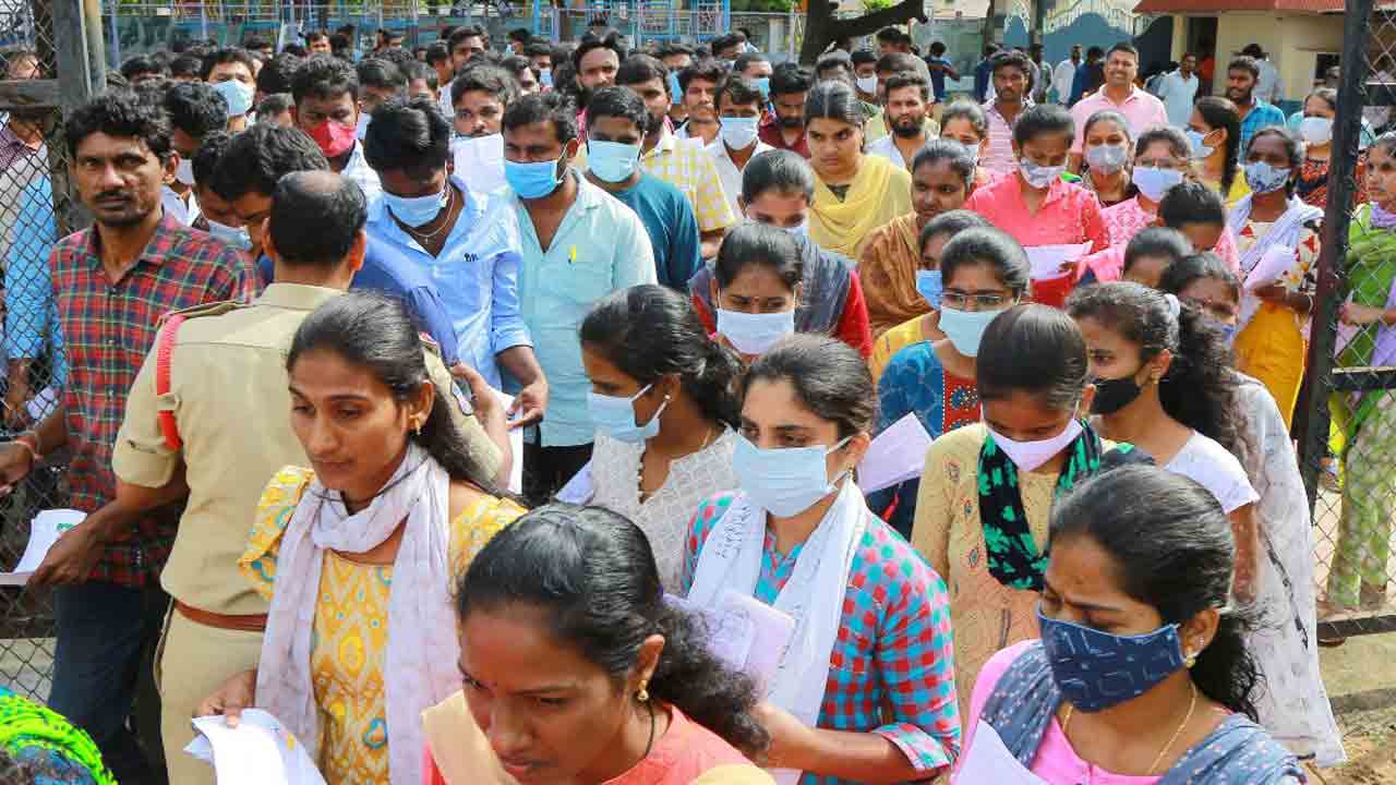 సజావుగా ఎస్‌ఐ ప్రిలిమ్స్‌ ఎగ్జామ్‌