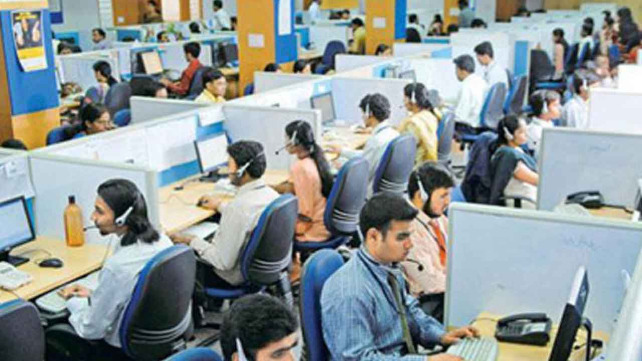 No WFH in IT Cos | నో వ‌ర్క్ ఫ్రం హోం.. ఆఫీసుకొస్తేనే రాయితీలు.. ఐటీ సంస్థ‌ల తీరిలా