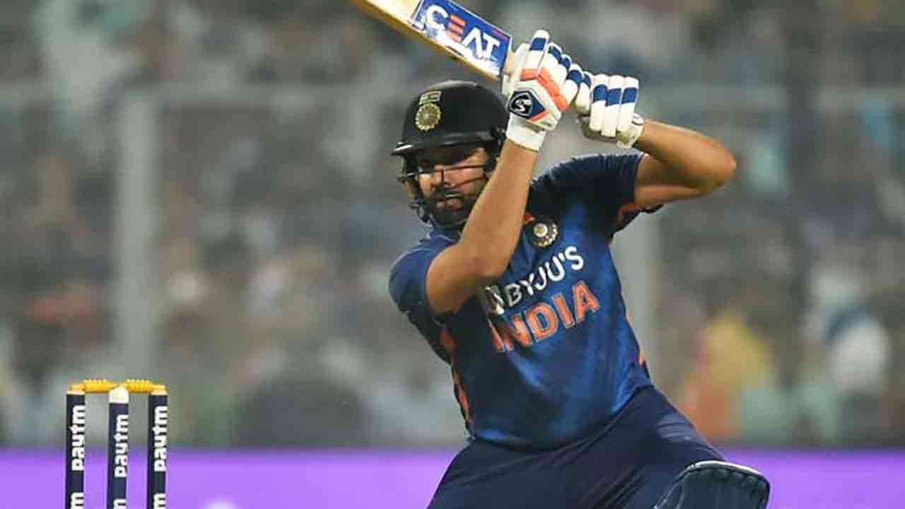 IND vs PAK | మూడు వికెట్లు కోల్పోయిన టీమిండియా.. కోహ్లీ, రోహిత్ అవుట్