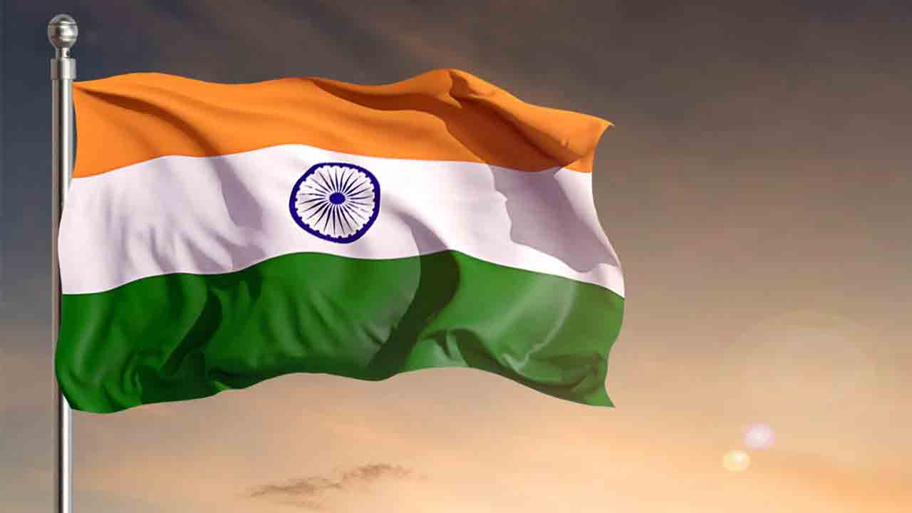 గుండె నిండా మన జెండా