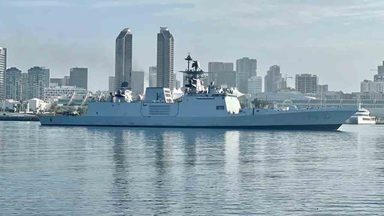 75 ఏళ్ల స్వతంత్ర సంబరాల్లో భాగంగా… చరిత్ర సృష్టించిన భారత యుద్ధ నౌక