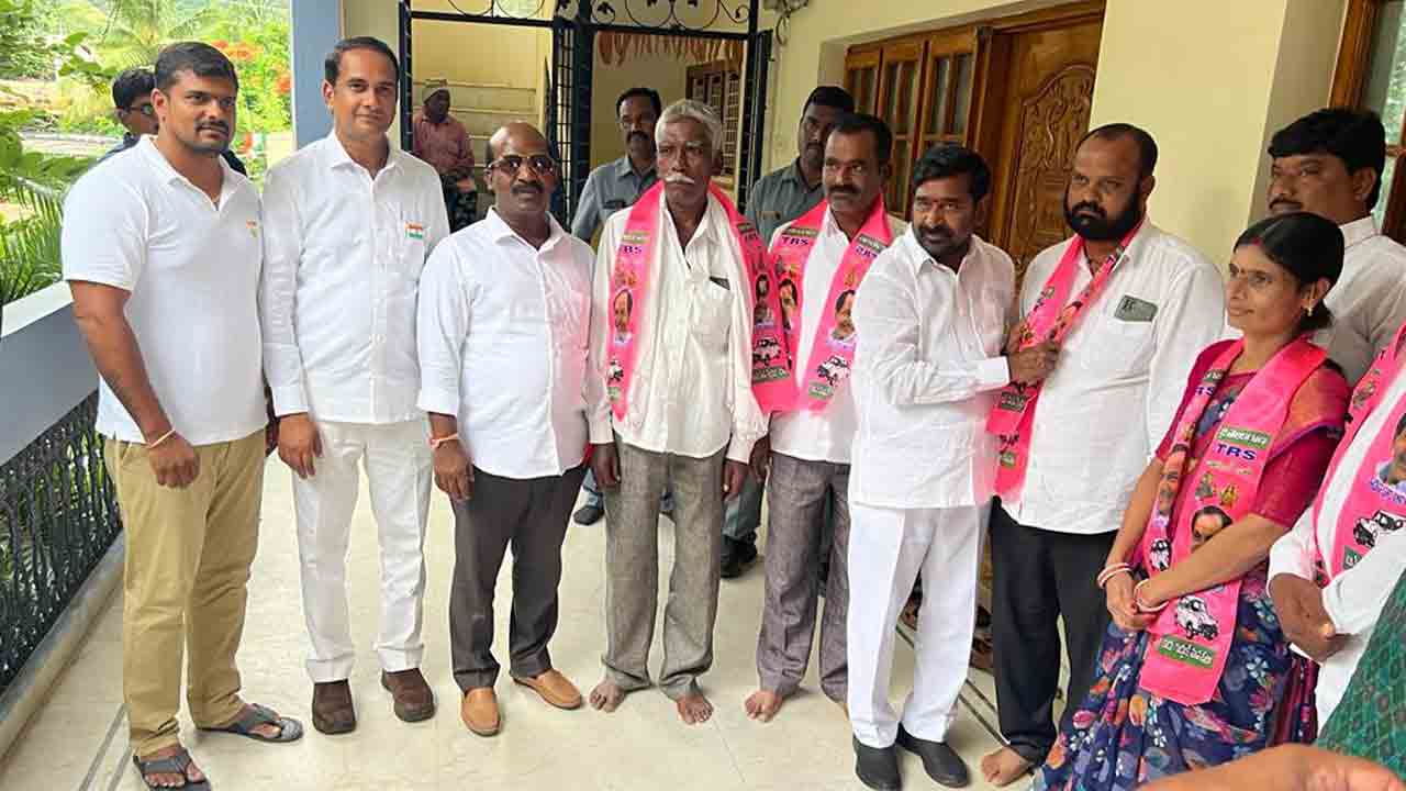 కమలం పార్టీని కాలుపెట్టనివ్వం!