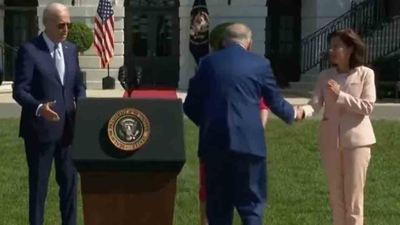 Joe Biden | మతిమరుపుతో మరోసారి వార్తల్లో నిలిచిన అమెరికా అధ్యక్షుడు బైడెన్