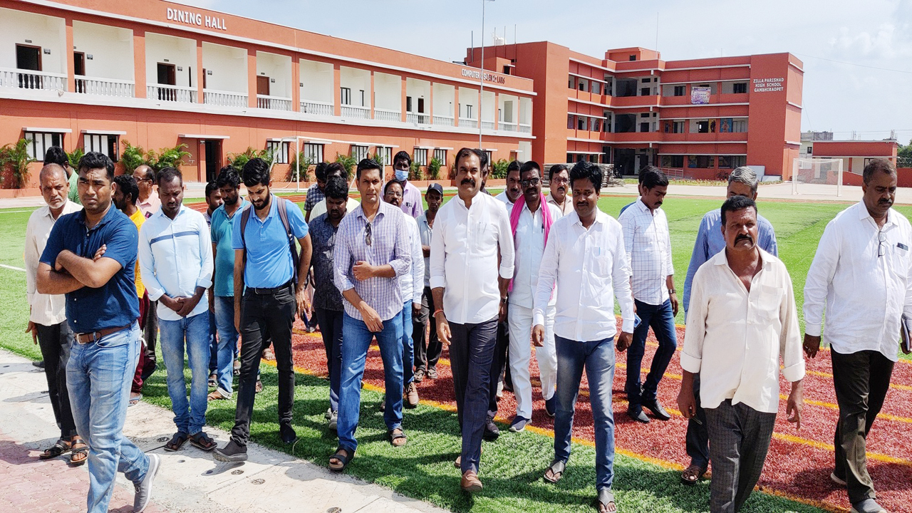 అద్భుతం.. కేజీటూ పీజీ సముదాయం