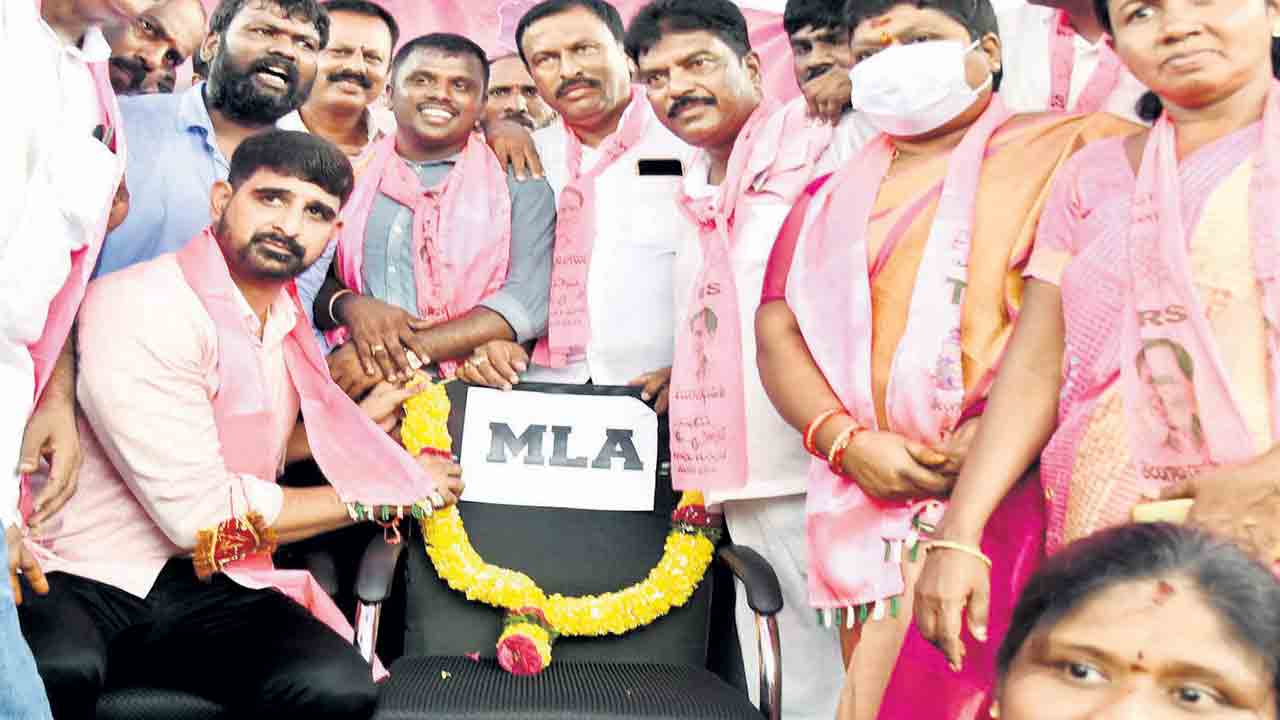 సవాల్‌కు ఈటల నై