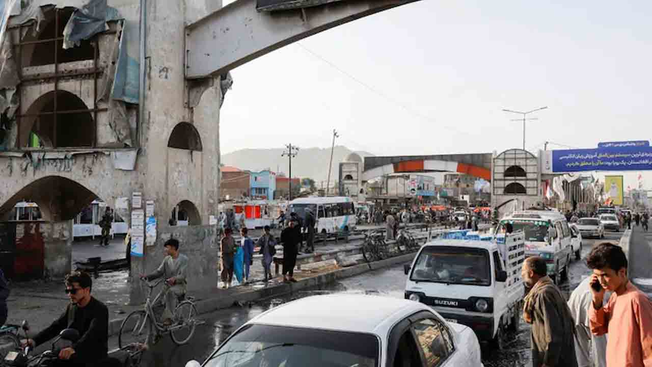 కాబూల్‌లో మరోసారి పేలుళ్లు.. 8 మంది మృతి