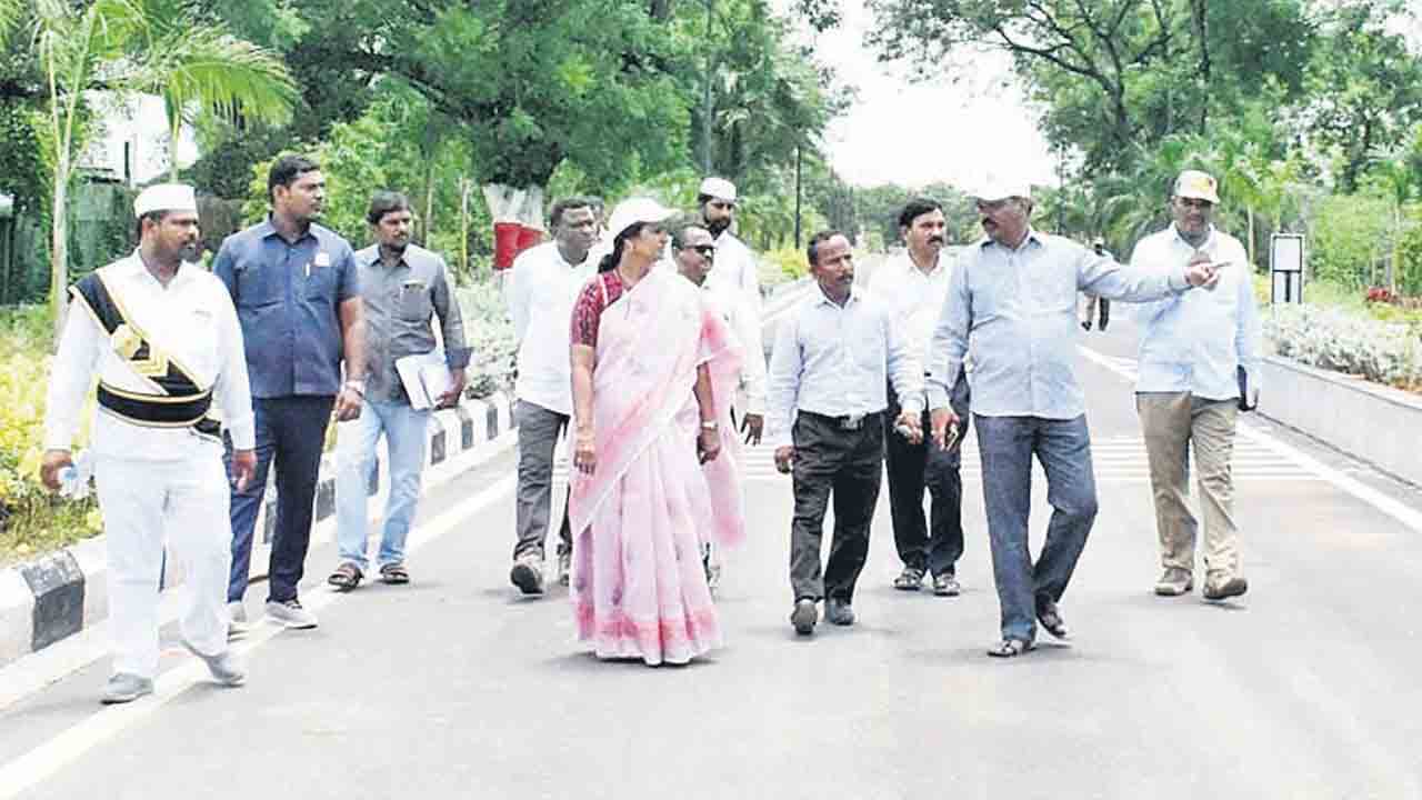 చకచకా.. ఆకర్షణీయంగా..