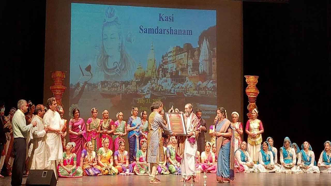 కాలిఫోర్నియాలో ఆకట్టుకున్న కాశీ సందర్శనం నృత్యరూపకం