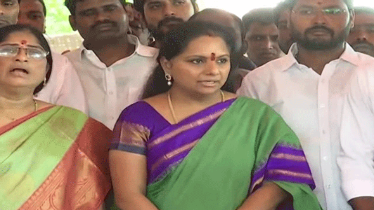 ఢిల్లీ లిక్కర్‌ స్కామ్‌తో నాకు సంబంధం లేదు.. కేంద్రం ఏ విచారణైనా చేసుకోవచ్చు : ఎమ్మెల్సీ కవిత