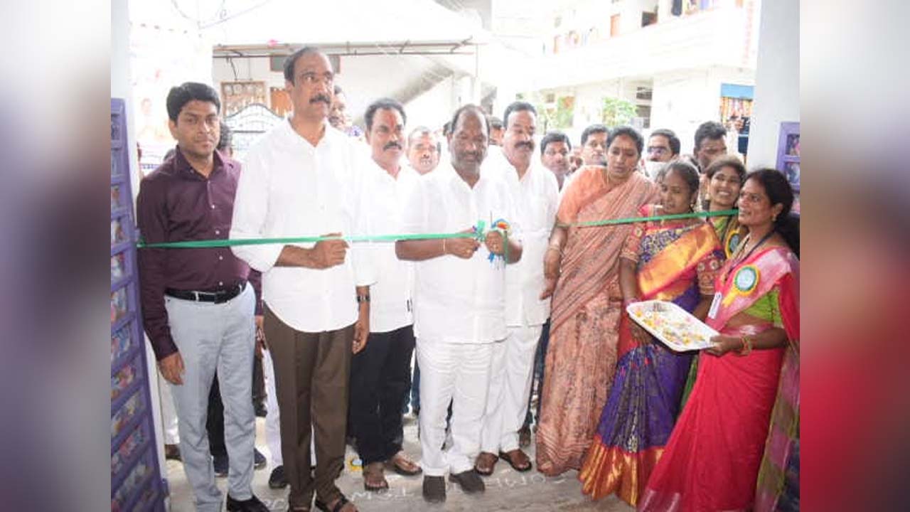 గురుకులాలు దేశానికే ఆదర్శం : మంత్రి కొప్పుల