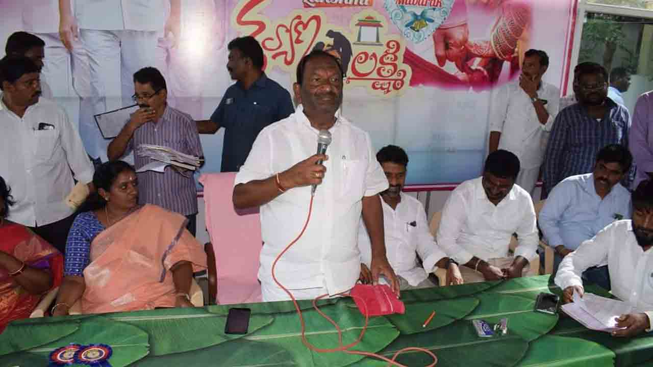 బీజేపీ దొంగల పార్టీ, అవినీతి పార్టీ : మంత్రి కొప్పుల ధ్వ‌జం