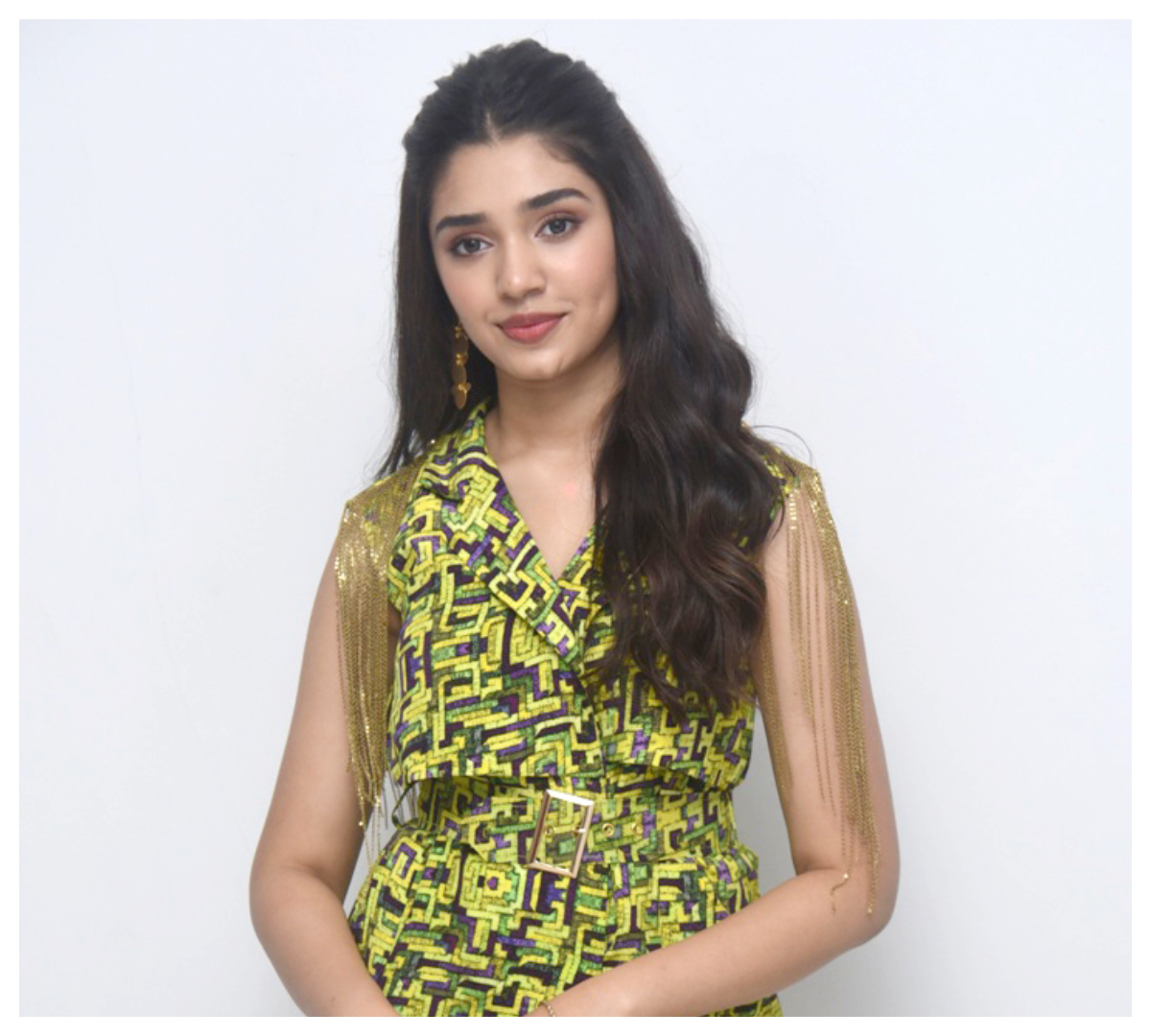 Krithi Shetty | మాచర్ల నియోజకవర్గం మూవీ ఇంటర్వ్యూలో కృతి శెట్టి మెరుపులు..