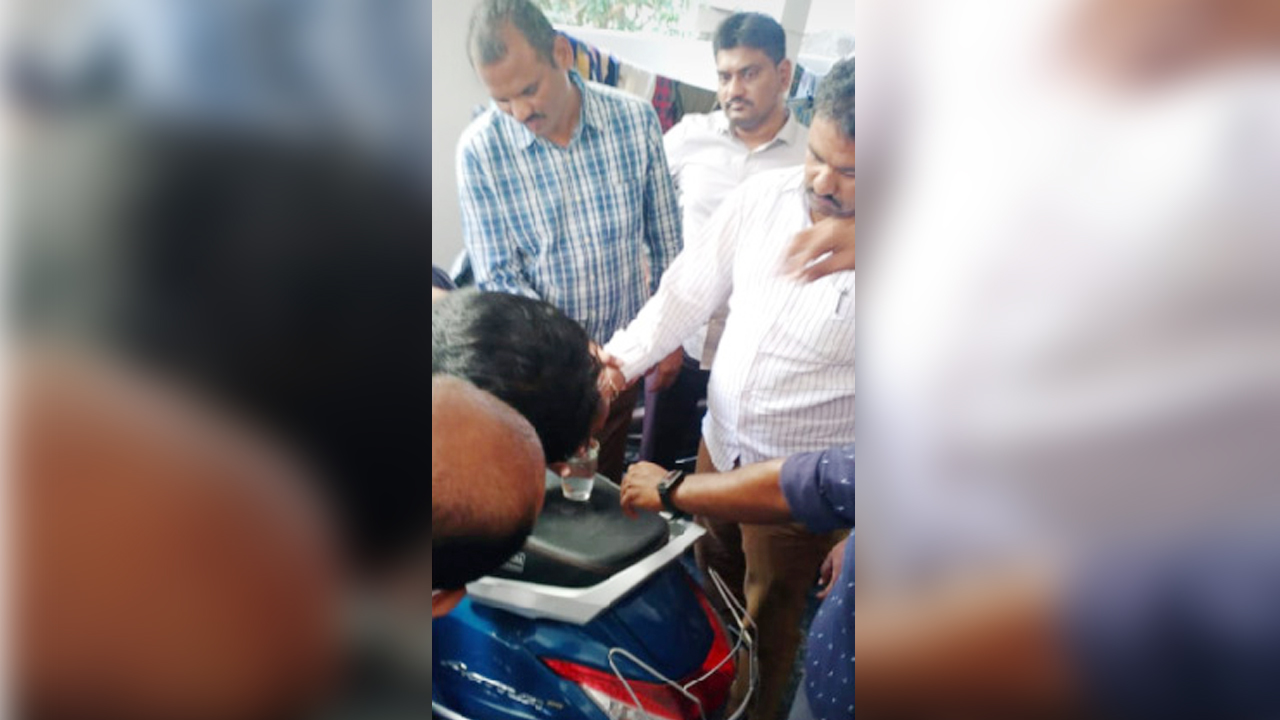 ఏసీబీకి చిక్కిన లైన్‌మెన్‌