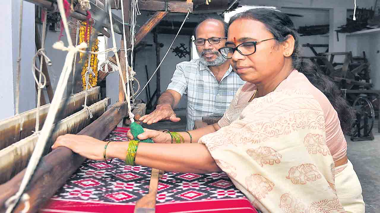 చేనేత నివాస్‌!