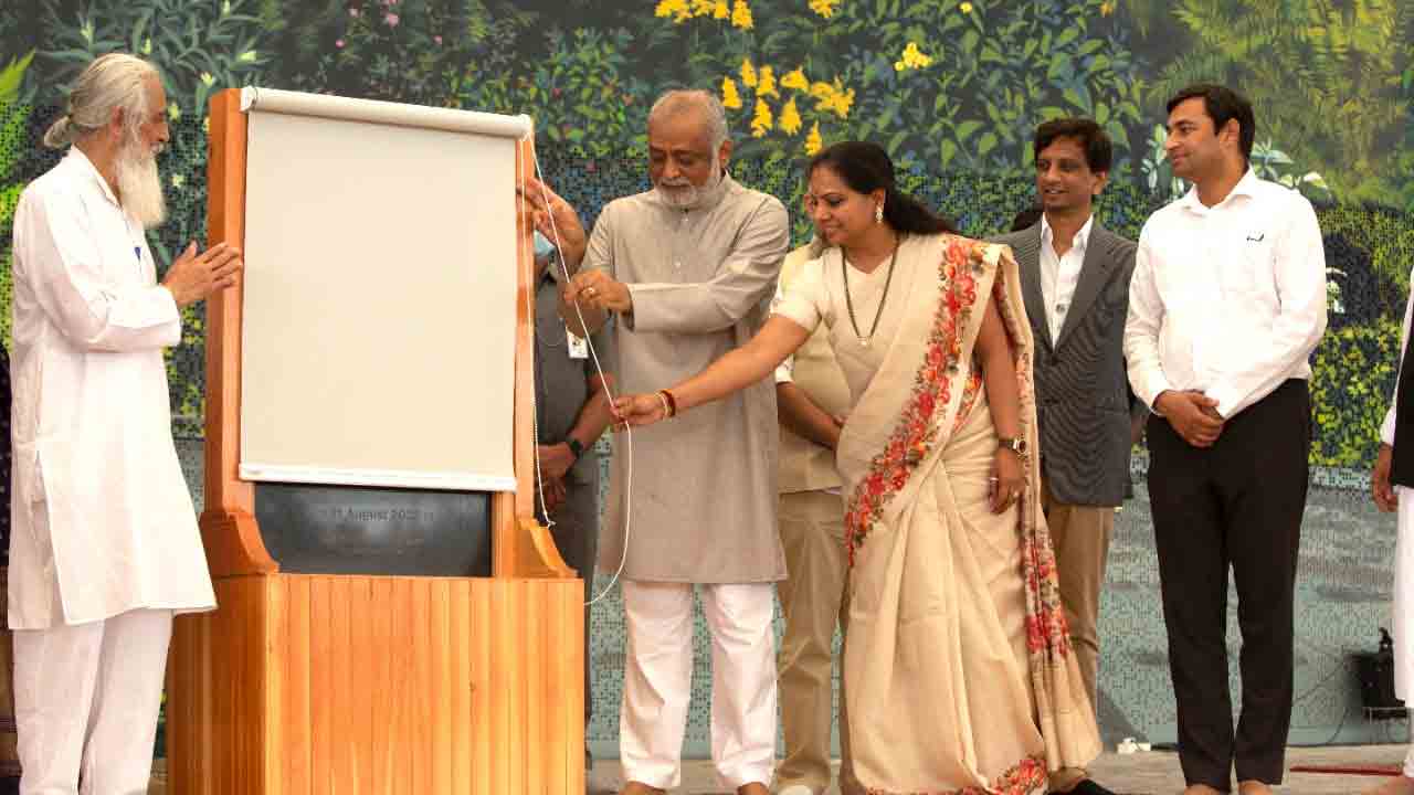 తెలంగాణ హృదయం ఆనంద నాదానికి నాట్యం చేయాలి: ఎమ్మెల్సీ కవిత