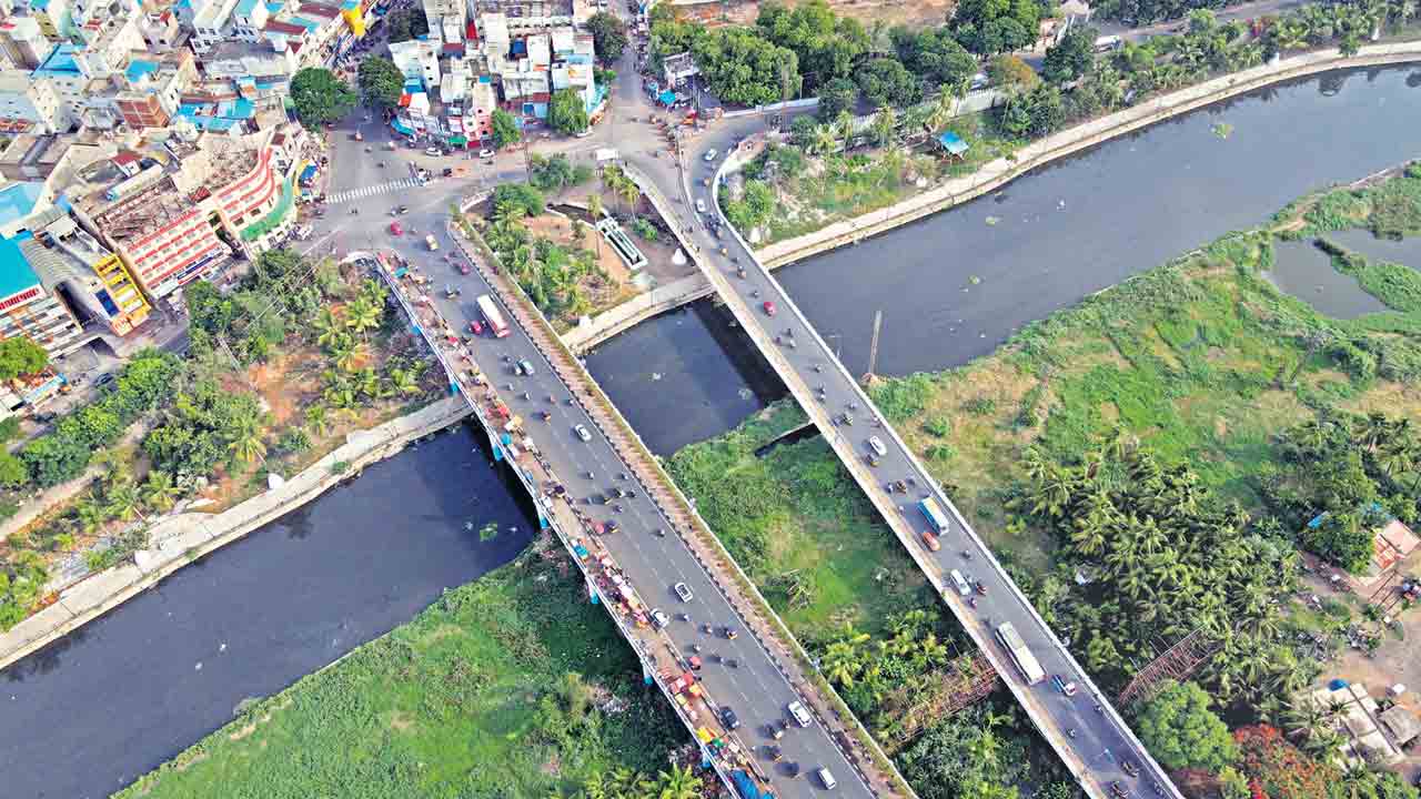 మూసీ-ఈసీపై 15 వంతెనలు