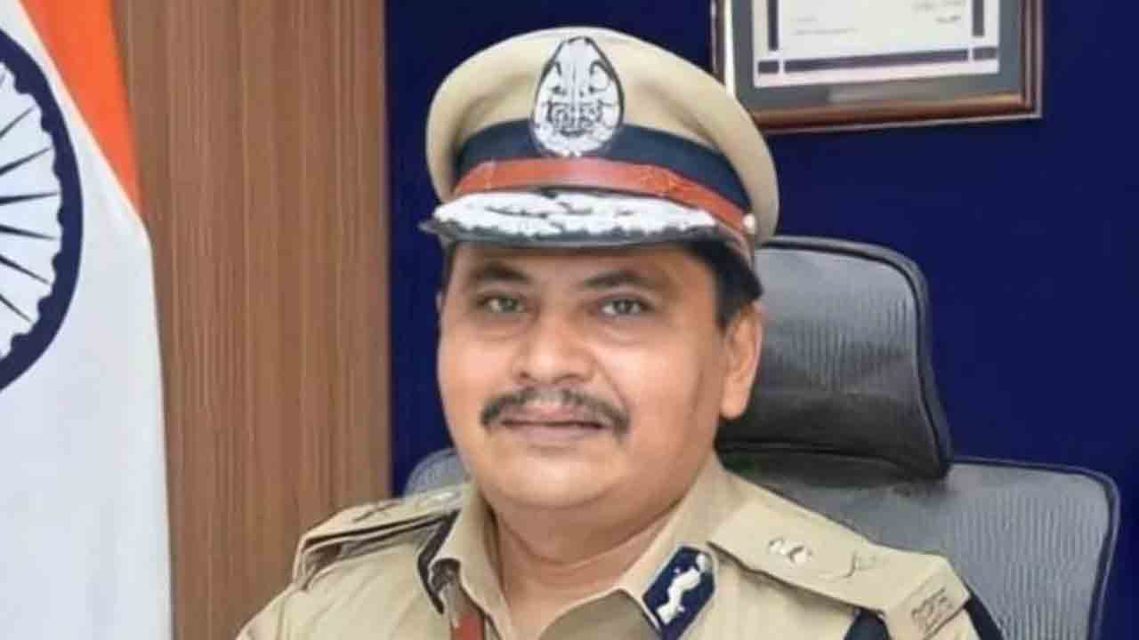 రాష్ట్రం నుంచి ఇద్దరు ఐపీఎస్‌లకు రాష్ట్రపతి పోలీస్‌ పతకాలు