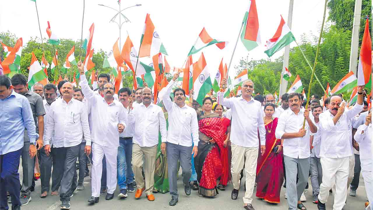 విచ్ఛిన్నకర శక్తులతో జాగ్రత్త