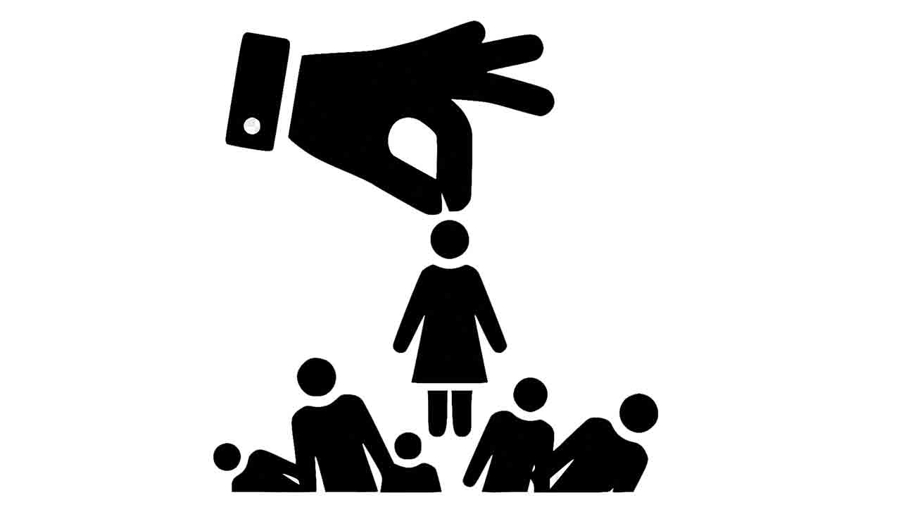 వీఆర్వోలకు పోస్టింగు