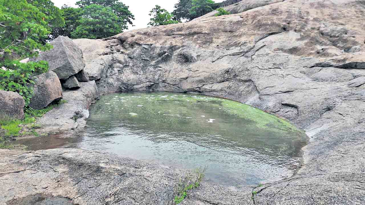 ప్రకృతి ఒడిలో సంజీవరాయుడి గుట్ట