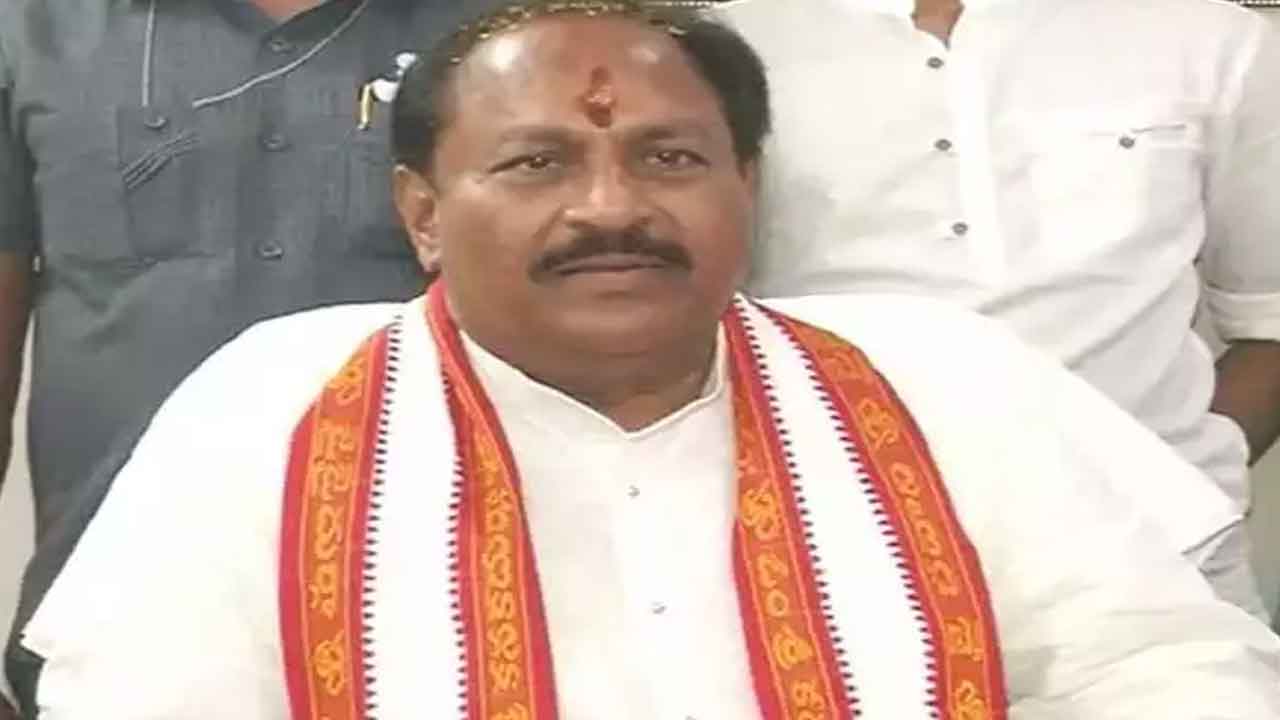 టీడీపీ హయాంలో దేవుడి మాన్యాలు అన్యాక్రాంతం: ఏపీ మంత్రి సత్యానారాయణ