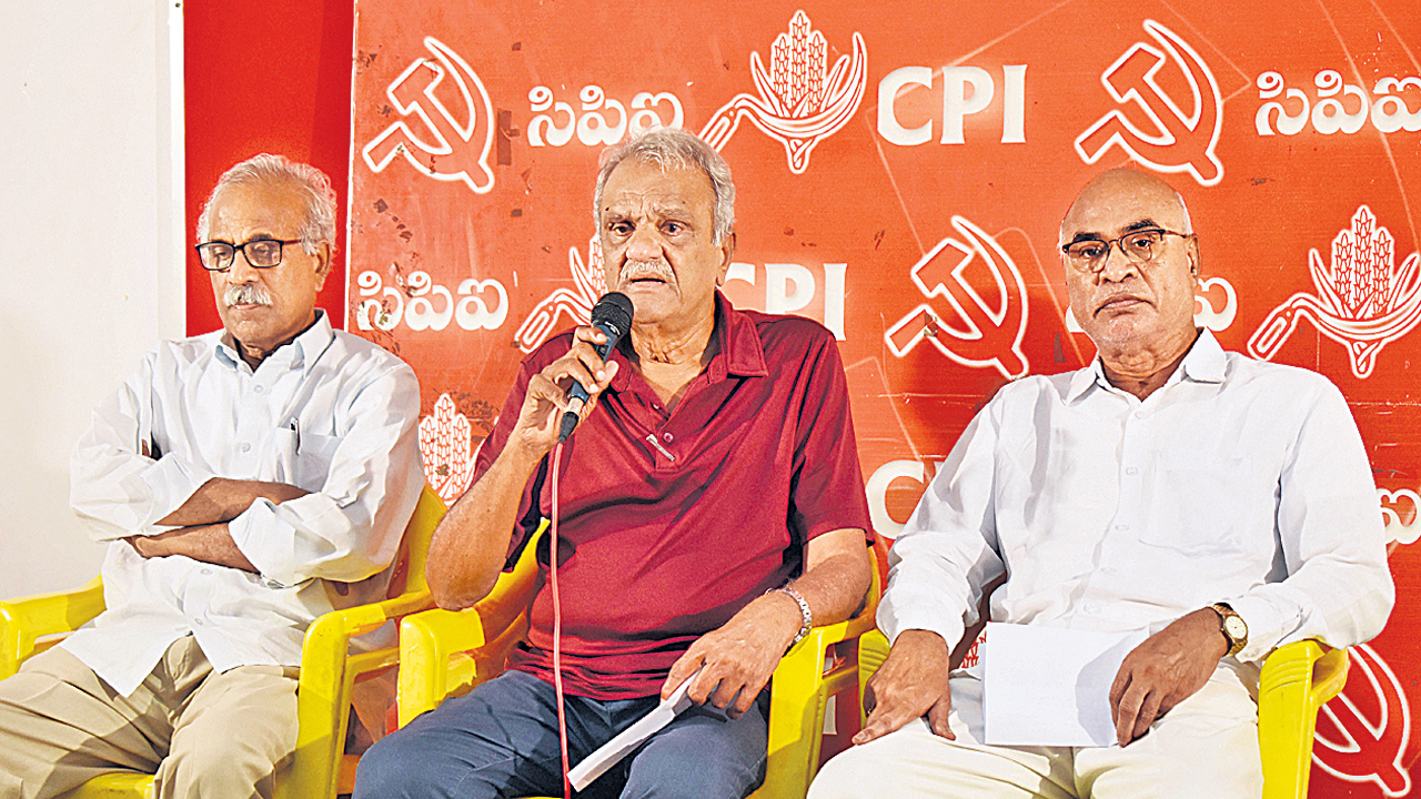 దేశంలో బీజేపీ బరితెగింపు